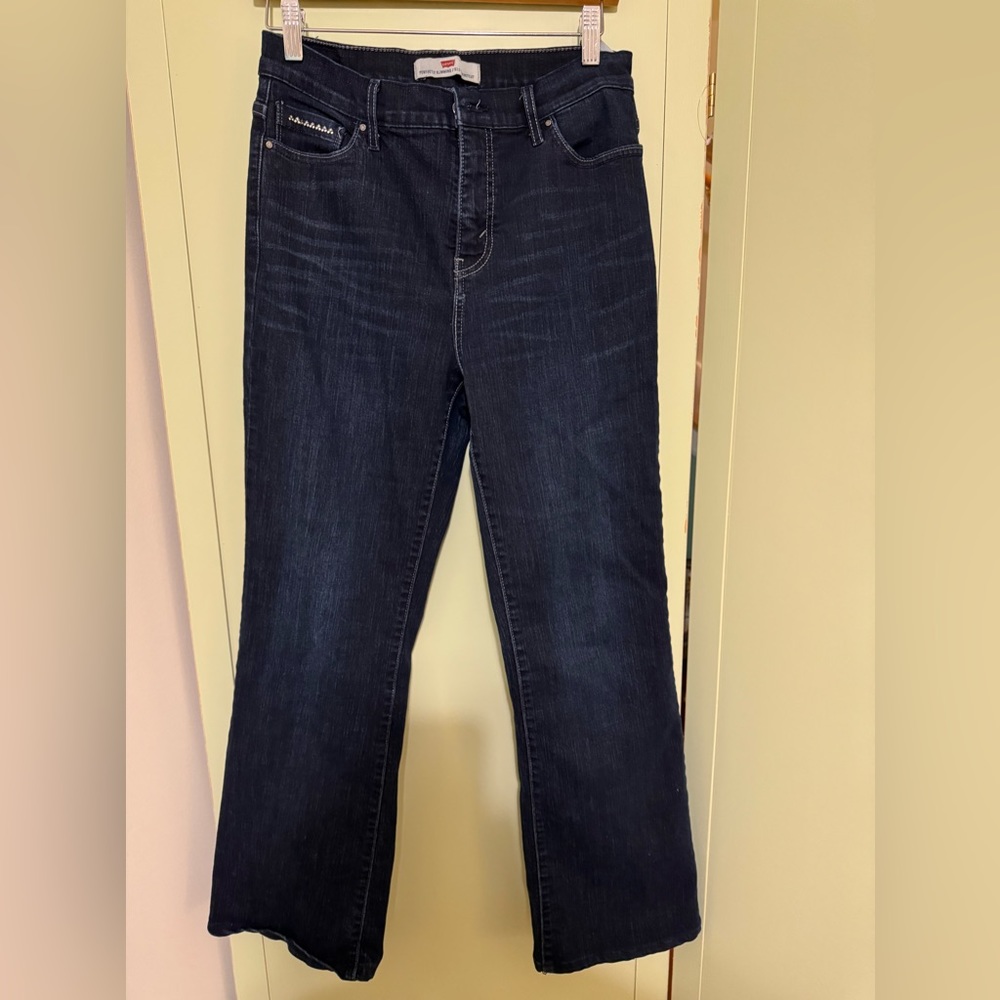 Levis Classic Women’s Bootcut Jeans Stretch Denim Size 12 M Studded Pockets EUC